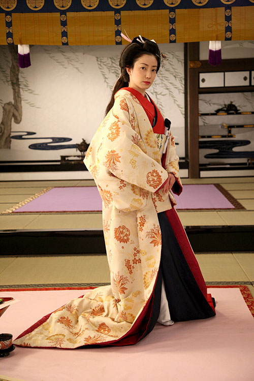 Hanami: Kimono Q&A: Concubine/Consort Garments