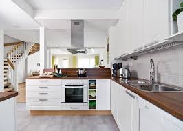 black and white kitchen tiles