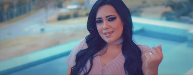 Maurizélia lança seu novo videoclipe "Sou Teu Deus"