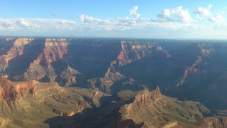 Volando con Erik Adamson, un piloto de helicópteros de Arizona Cañón del Colorado