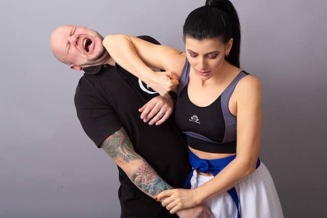 How To Learn Self Defense The Easy Way