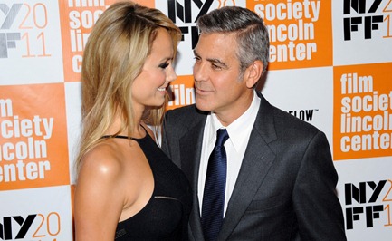 pela-primeira-vez-george-clooney-leva-a-namorada-stacy-keibler-em-festival-16102011-1318851046741_1920x1080