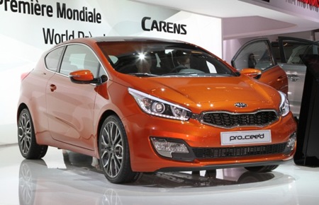 Kia Pro Ceed front three quarters