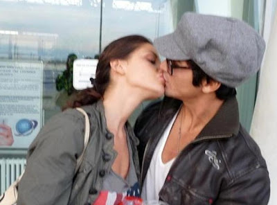 Диляна Попова се целува с аржентинец
