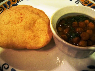 kabuli chana masala recipe. One of lahori chana bhatura