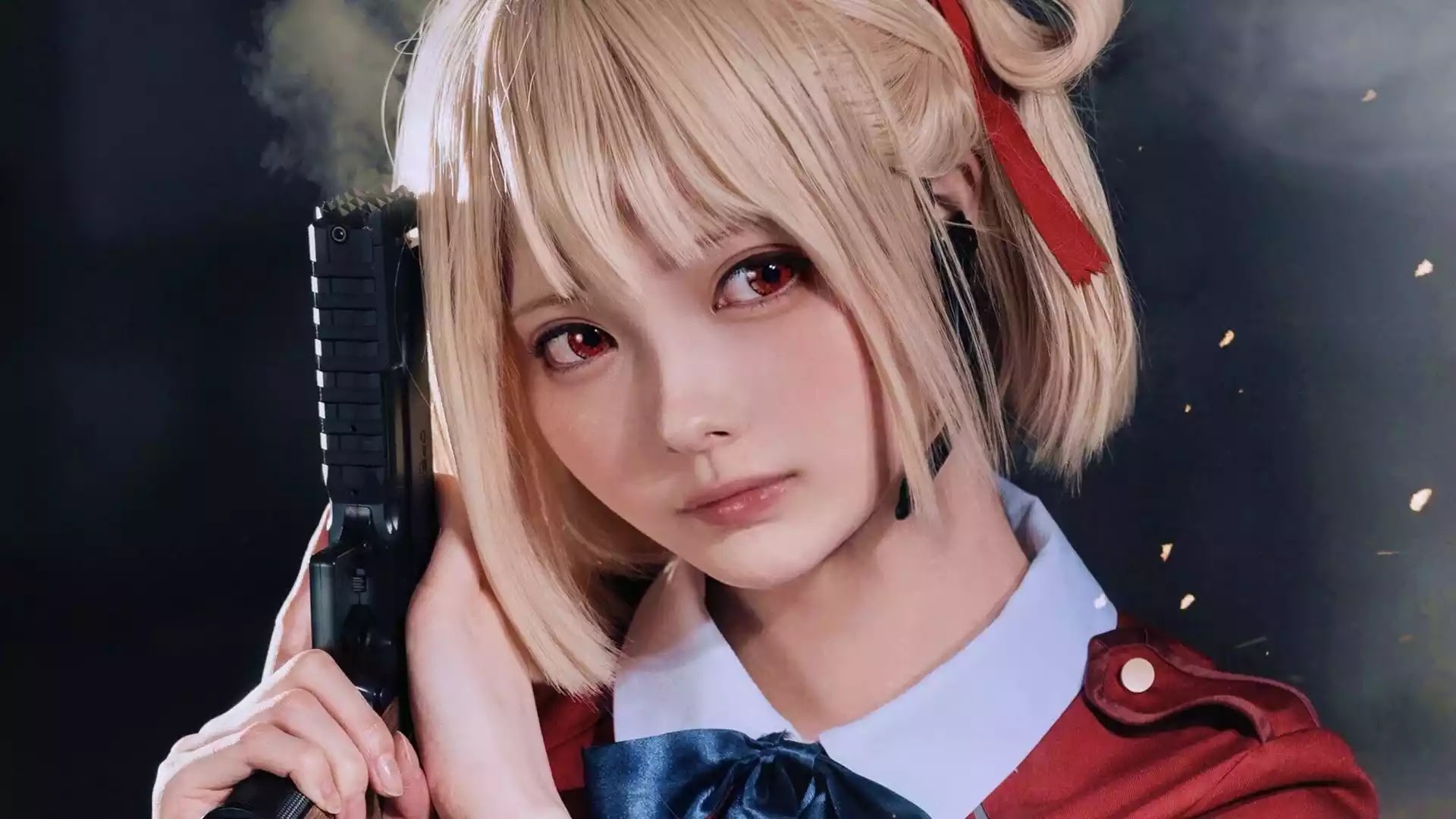 Lycoris Recoil: Novo Cosplay da Chisato Encanta os Fãs