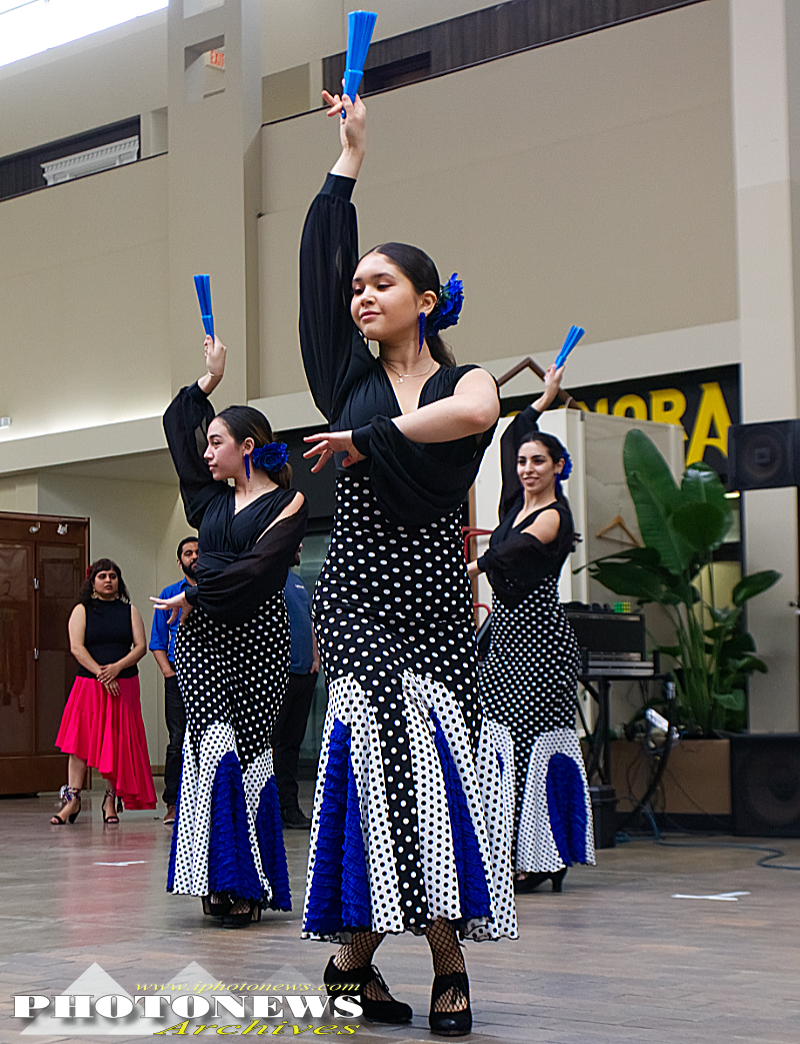 Flamenca dances at Lincoln Square Mall