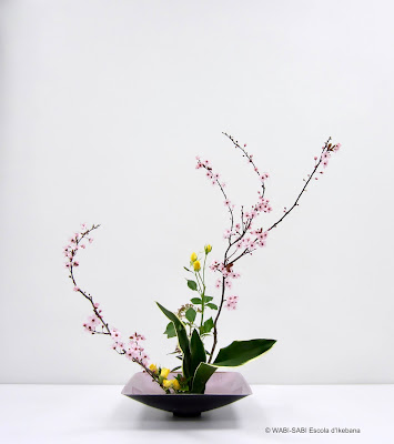 Ikebana-moribana-freestyle-wabisabi-escoladikebana