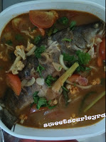 Resepi Ikan Siakap Kukus Tomyam Sedap Ala Kedai Makan 