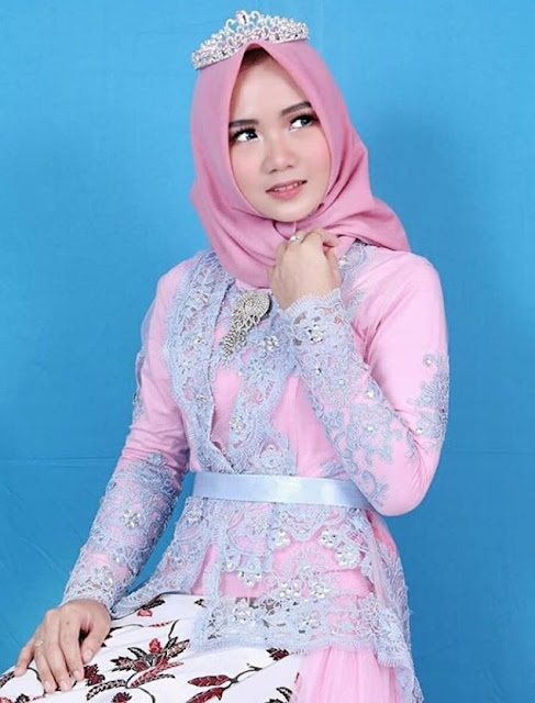 Gambar Model Hijab Wisuda Modern Terbaru