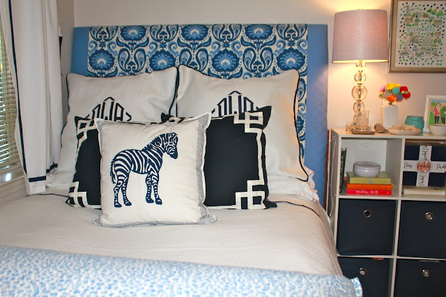 Prep In Your Step: Apartment Bedroom Tour: Navy & Light Blue