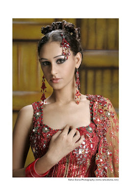 Hasleen Kaur - Miss Earth 2011 Contestant from India