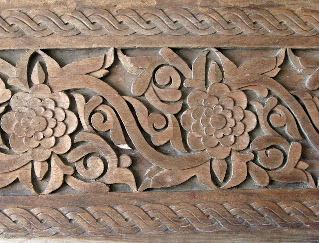 Kerajinan Ukir
