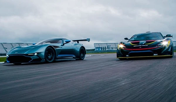 McLaren P1 GTR vs Aston Martin Vulcan (video)