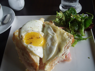 Canelé, croque madame