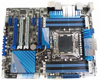 Mainboard ASUS P9X79 Deluxe Berbasis Chipset Intel X79 Express