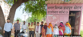 जयपुर-- वाल्मिकी पंच कमेटी जयपुर शहर के अध्यक्ष मनोज चांवरिया और नगर निगम सफाई कर्मचारी यूनियन अध्यक्ष नंद किशोर डंडोरिया के आह्वान पर जयपुर शहर के समस्त वाल्मिकी समाज के सफाई कर्मचारियों ने काली पट्टी बांध कर विरोध प्रदर्शन किया ।