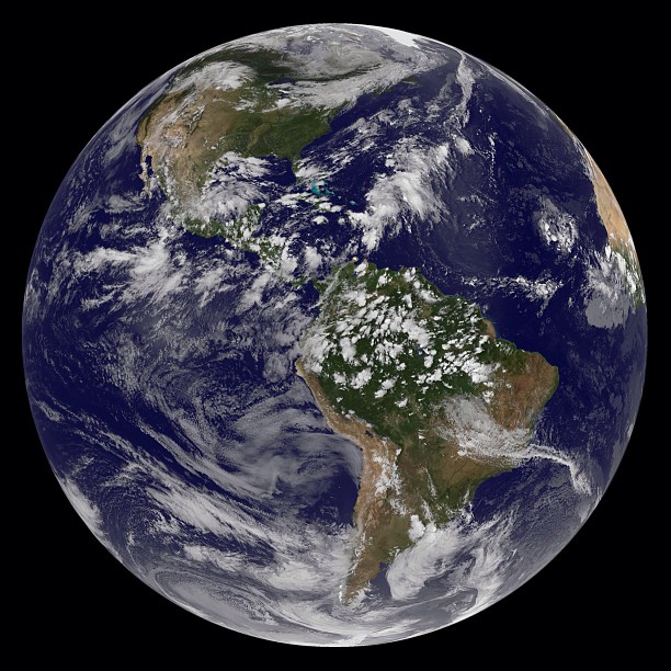 Foto Terbaru Bumi  Kita dari  Luar  Angkasa  Info Astronomy