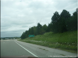 Canada straight thru sign