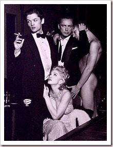 madonna-libro-sex-arrodillada_thumb4