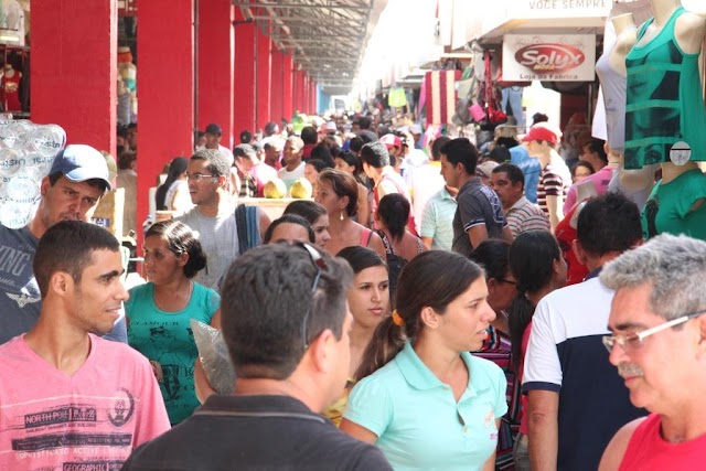 Grande movimento na primeira feira de Dezembro em Santa Cruz do Capibaribe é destaque no G1