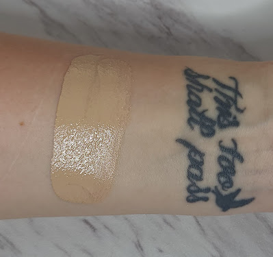 Review: Ipsy Glam Bag Plus April 2022