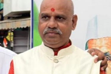 आज शरद पूर्णिमा के दिन ये शुभ संयोग बढा रहे दिन का महत्व साथ मध्य रात्रि मे दूध से बनी खीर का अधिक महत्व*~~  शरद पूर्णिमा दिवाली से पूर्व माता लक्ष्मी की पूजा करने का अवसर है ~~