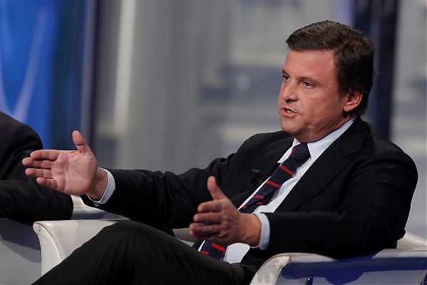 Calenda: "Bankitalia deve difendere gli interessi italiani"