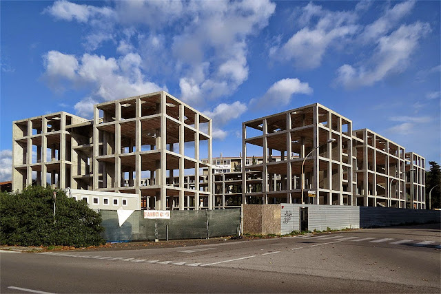 Buildings in construction, viale Petrarca, Livorno