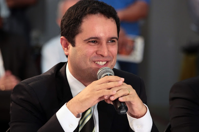 Resultado de imagem para edivaldo holanda junior