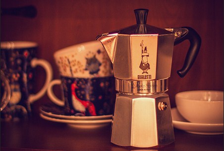 MOKA POT HISTORY : BIALETTI MOKA EXPRESS