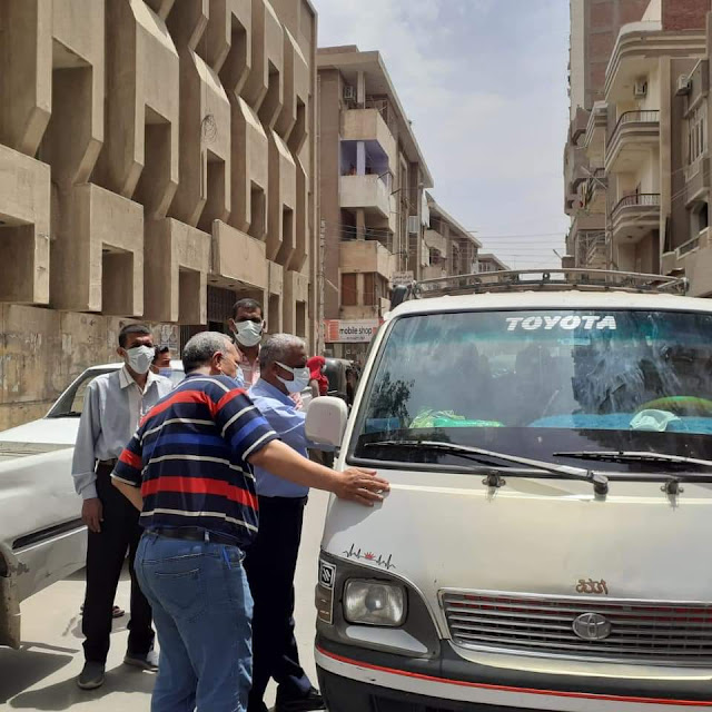 سوهاج تواجه كورونا حملة مكبرة لضبط مخالفات الكمامة بمدينة طهطا