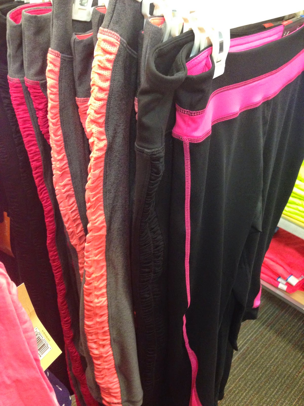 Style Athletics Pink Black Gathering Target C9 Crop Capri Pants