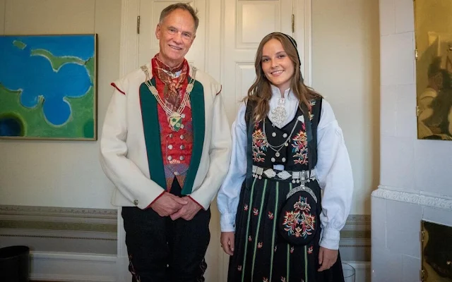 Princess Ingrid Alexandra wore an embroidered bunad. Bunad is a Norwegian traditional folk costume. Seamstress Gunhild Aasen