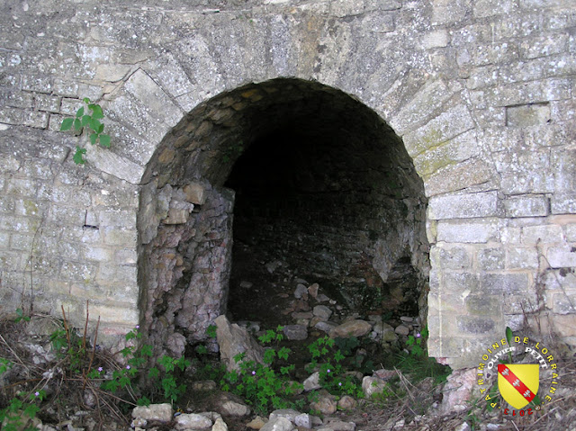 Le bassin de sortie de l'aqueduc de Gorze à Ars-sur-Moselle