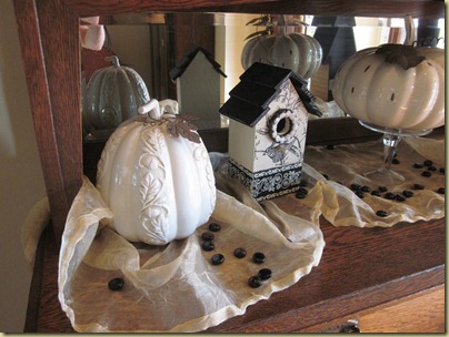 foyer white pumpkin left 2