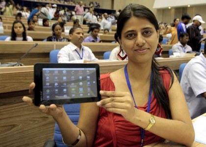 India Luncurkan Tablet Termurah di Dunia (Rp300)