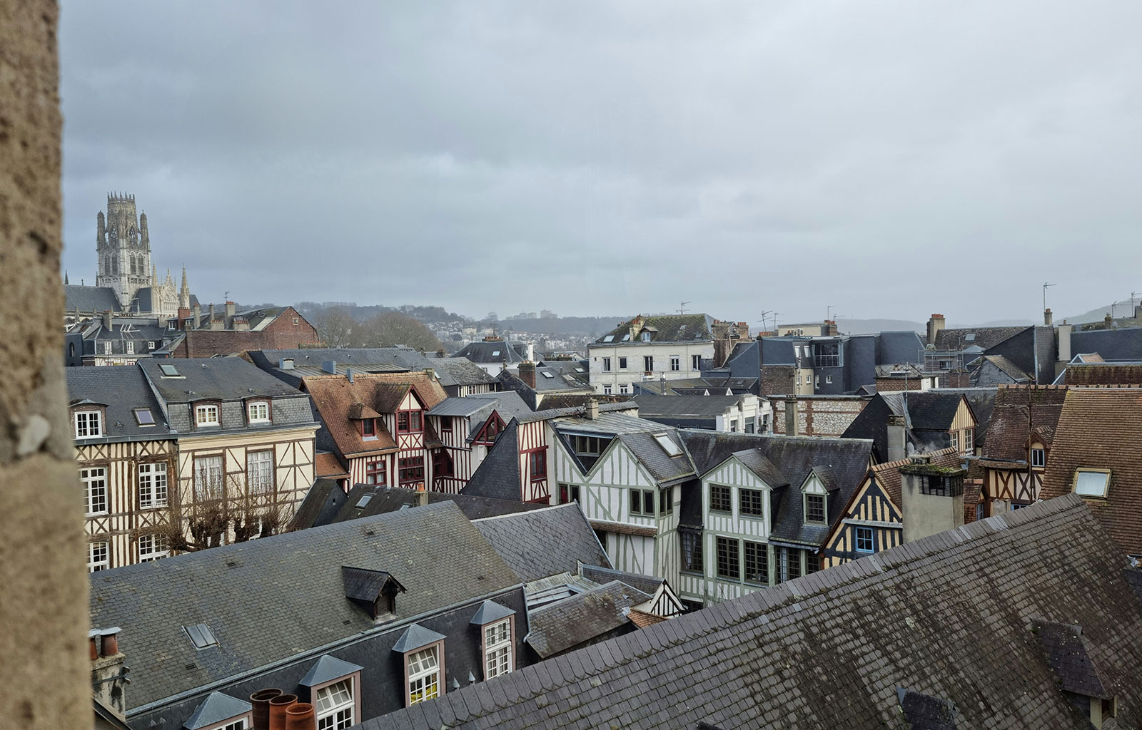 Vue sur Rouen depuis le Mémorial Jeanne d'Arc