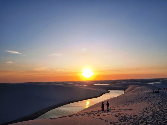 Pôr do sol na Lagoa Bonita, Barreirinhas, Maranhão