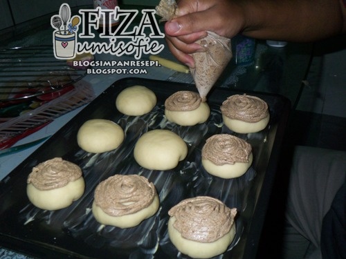 Tempat Fiza Simpan Resepi: Roti Kopi # Roti Boy # Mexican Bun