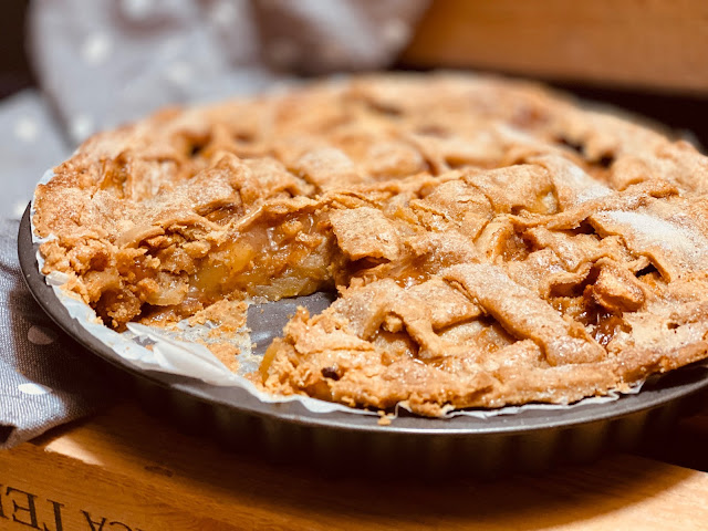 El auténtico Apple Pie americano o tarta de manzana para día de Acción de Gracias