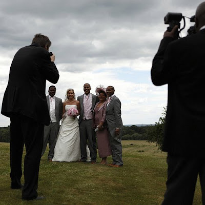 The Useful and Important Tips
About Wedding Photography