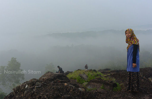 Ditemani kabut pagi