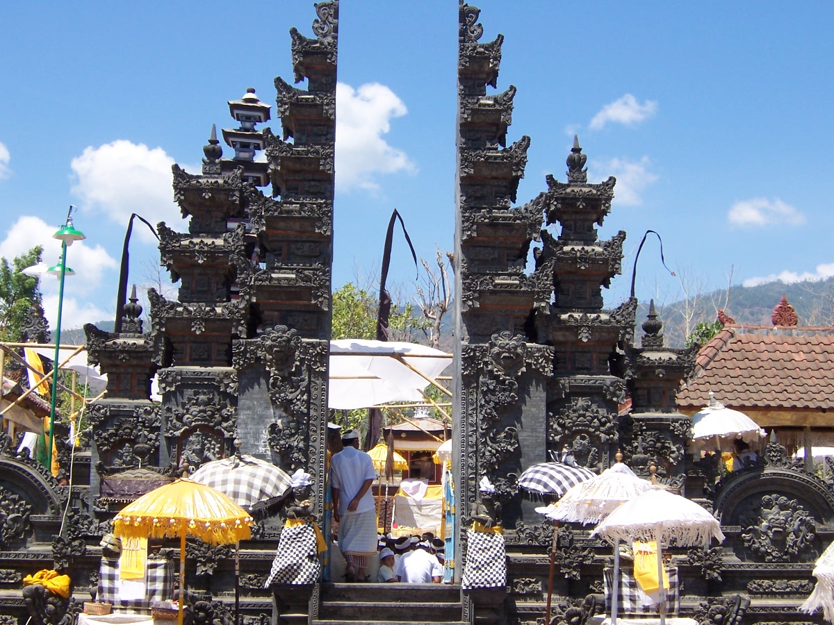 Perkembangan Pariwisata Di Bali 