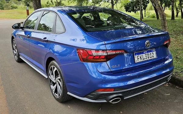 Novo VW Jetta GLI 2023 Azul Biscay