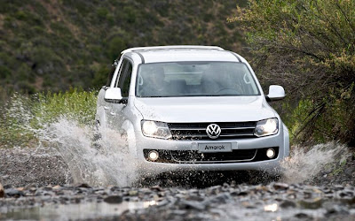 2011 Volkswagen Amarok Front View