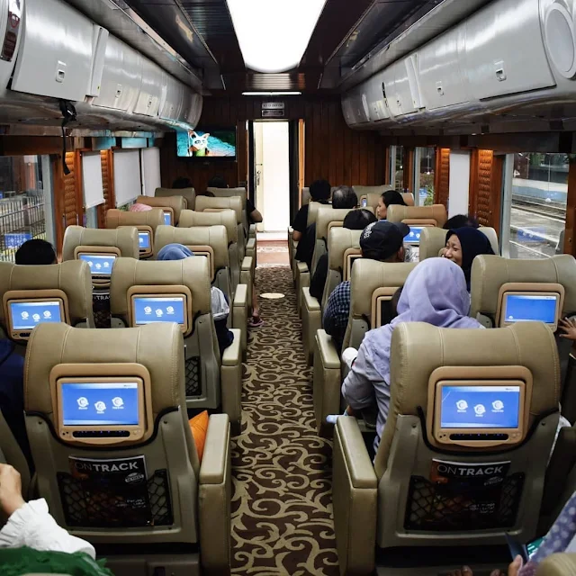 Kereta priority ke bandung