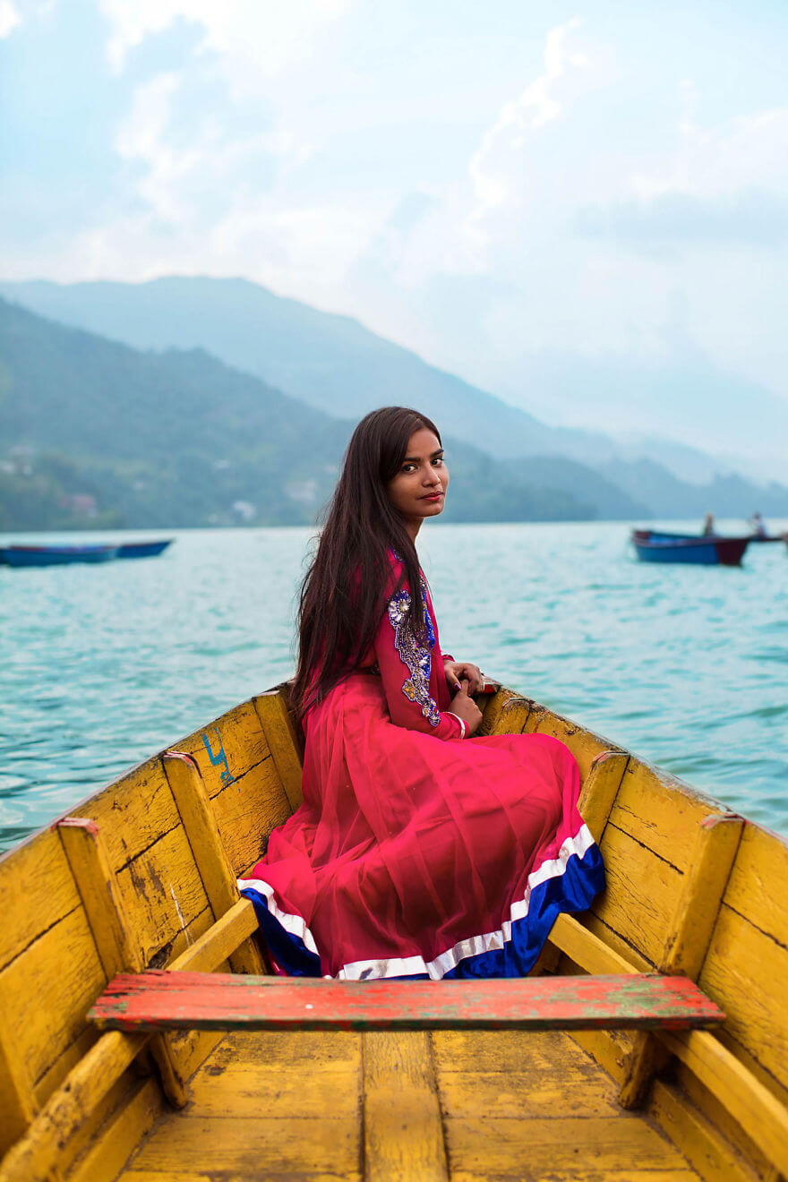 This Photographer Took Pictures Of Women From All Over The World. You'll Be Amazed By Their Beauty And Uniqueness! - Pokhara, Nepal