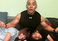 Deddy Corbuzier Pacaran Dengan Chika Jessica Atau Hanya Sensasi?