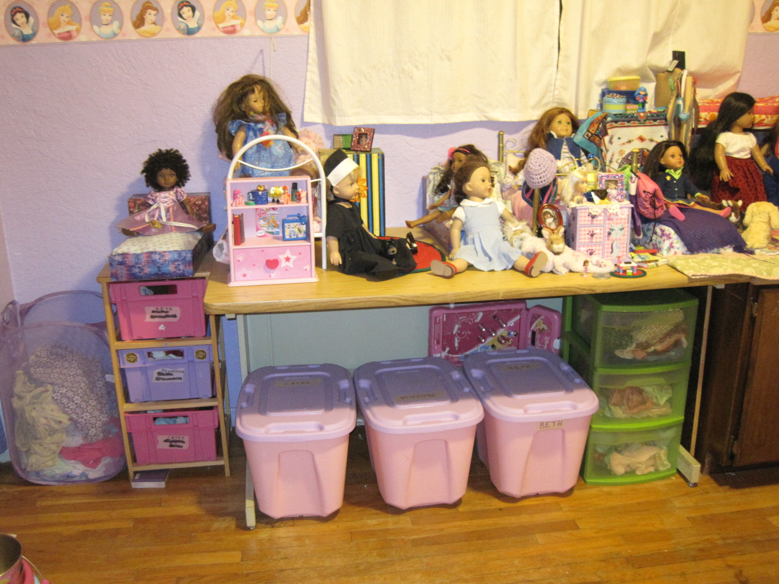 Never Grow Up: A Mom's Guide to Dolls and More: Just In Case You Thought I  Was Being Lazy